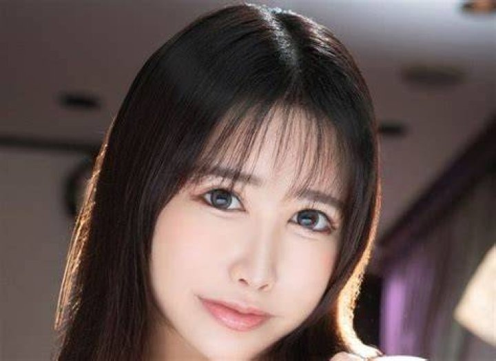 葉月奈穂（Naho Hazuki）とは？プロフィール・経歴・作品を徹底解説
